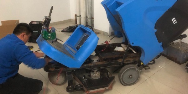 趕緊把這份《設(shè)備保養(yǎng)指南》轉(zhuǎn)到你的保潔工作群！